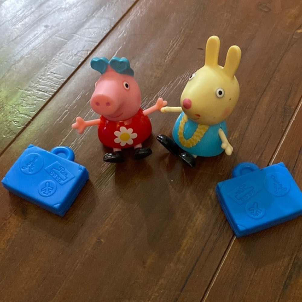 Jazwares Peppa Pig + Rebecca Rabbit Travel Figures + 2 Suitcases